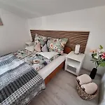 Lejlighed Heviz Holiday Home *