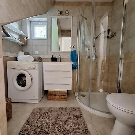 Apartment Heviz Holiday Home